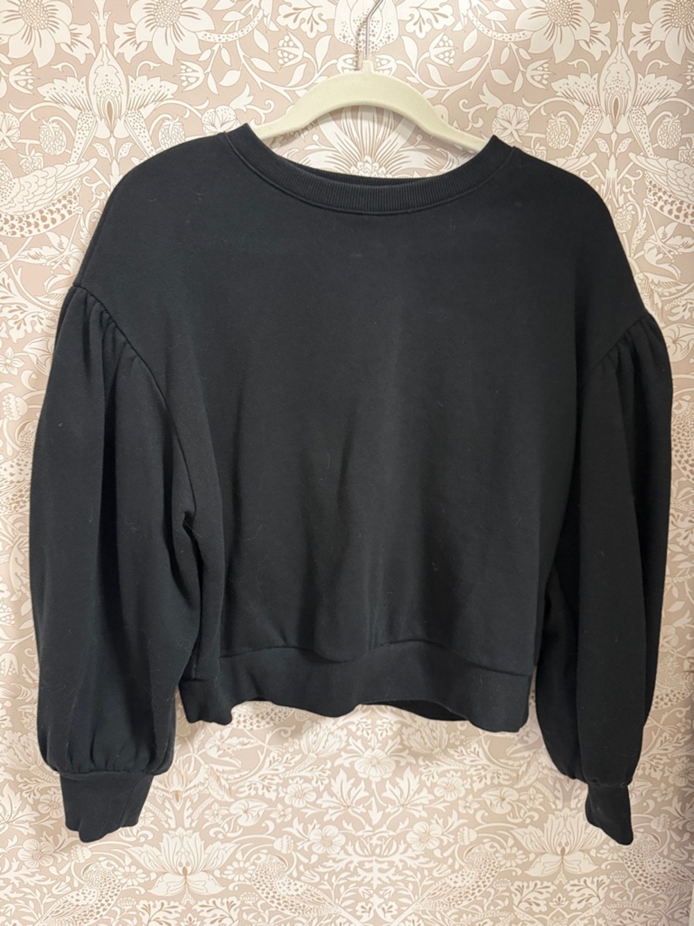 Prologue Black Puff-Sleeve Sweatshirt